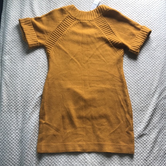 NEW YORK & COMPANY Mustard color Size Medium long shirt/ mini dress Brand New. - Picture 3 of 8
